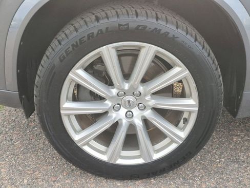 Used 2017 Volvo XC90 T8 Inscription w/ Vision Package image 19