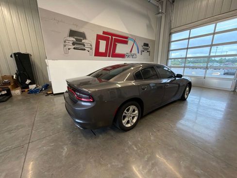 Used 2021 Dodge Charger SXT w/ Leather Interior Group RWD image 3