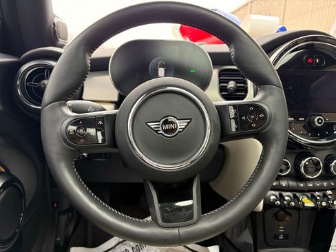 Used 2024 MINI Cooper SE image 29
