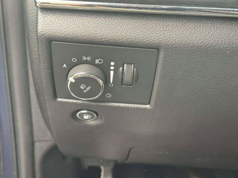 Used 2020 Jeep Grand Cherokee Limited AWD/4WD image 19