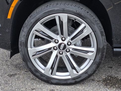New 2026 Cadillac Escalade Platinum Sport w/ LPO, Floor Liner Package AWD/4WD image 8