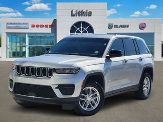Used 2024 Jeep Grand Cherokee Laredo X AWD/4WD video 1