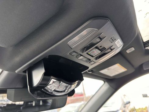 Used 2023 Toyota Highlander XSE AWD/4WD image 30