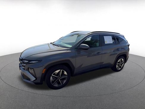 Used 2025 Hyundai Tucson SEL FWD image 8