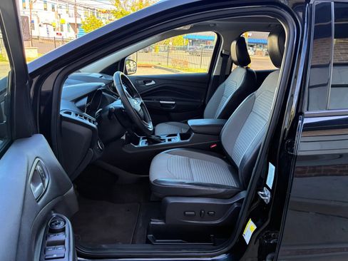 Used 2018 Ford Escape SE w/ SE Sport Appearance Package AWD/4WD image 11
