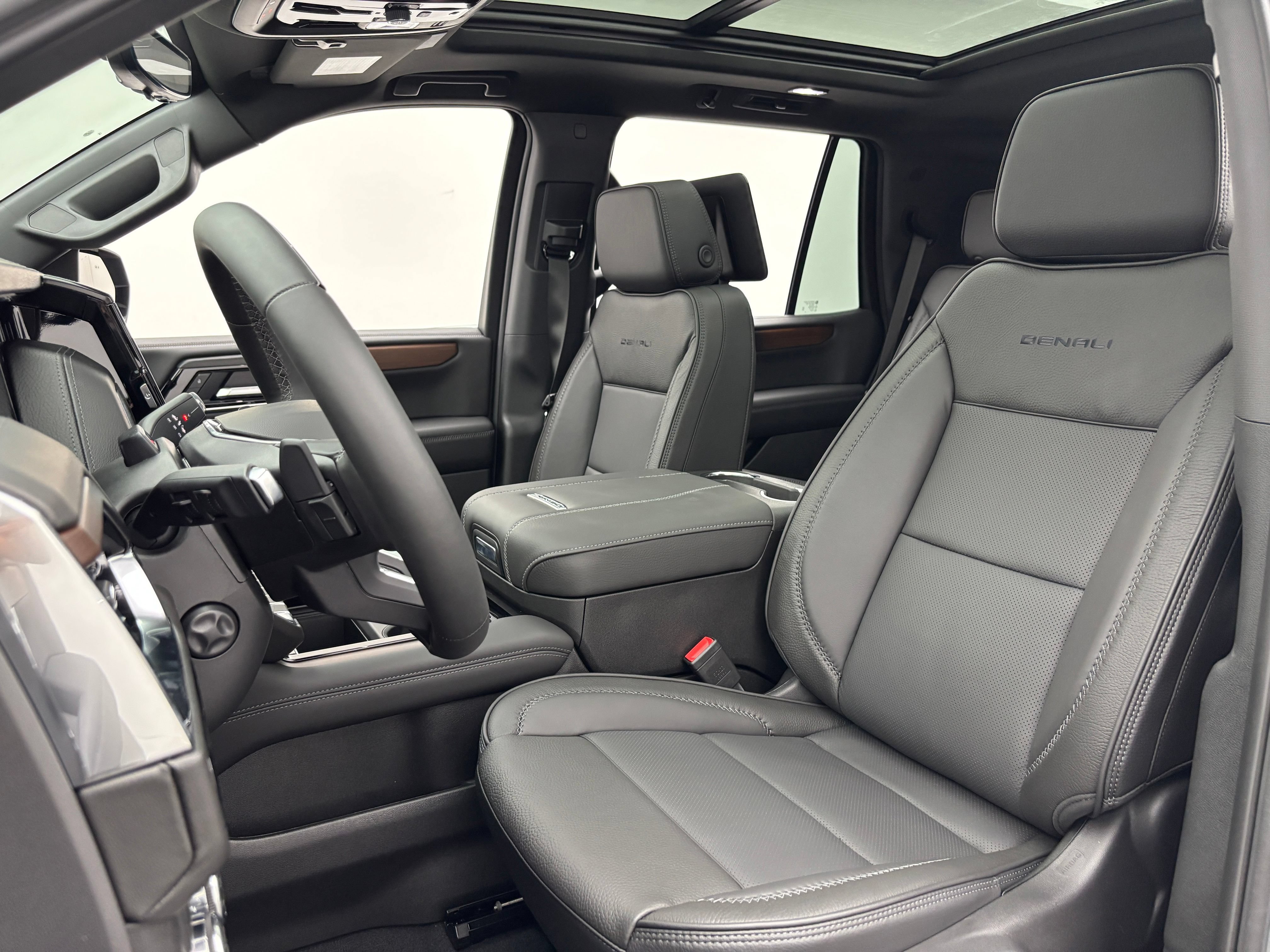 New 2026 GMC Yukon Denali w/ Denali Reserve Package AWD/4WD image 22