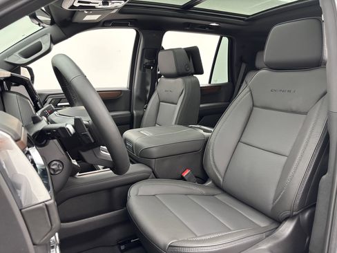 New 2026 GMC Yukon Denali w/ Denali Reserve Package AWD/4WD image 22