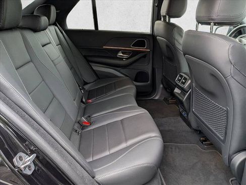 Certified 2025 Mercedes-Benz GLE 450e 4MATIC image 22