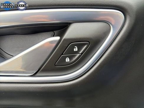 Used 2021 GMC Yukon AT4 image 31