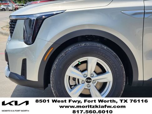 New 2026 Kia Sorento LX FWD image 6