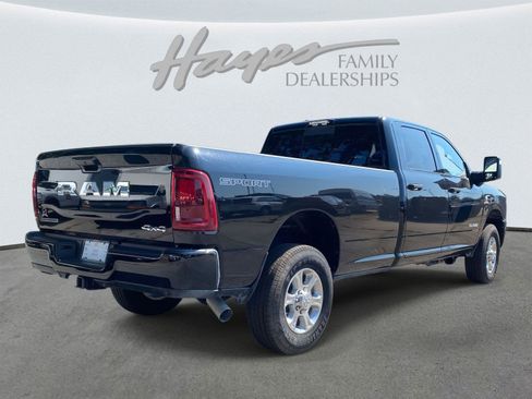Used 2025 RAM 3500 Big Horn image 43