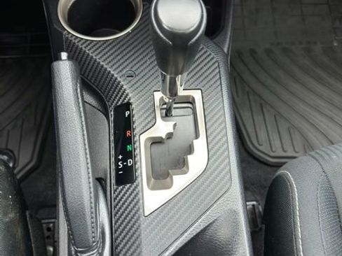 Used 2014 Toyota RAV4 XLE image 12