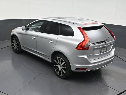 Used 2015 Volvo XC60 T6 Premier Plus AWD/4WD image 16