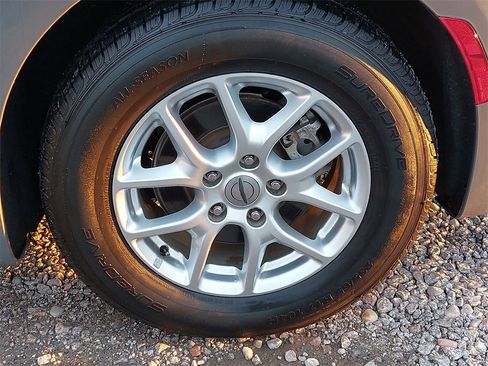 Used 2022 Chrysler Pacifica Touring-L image 29