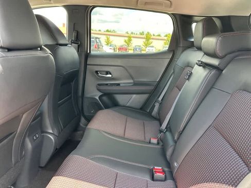 New 2025 Nissan Kicks SR FWD image 8