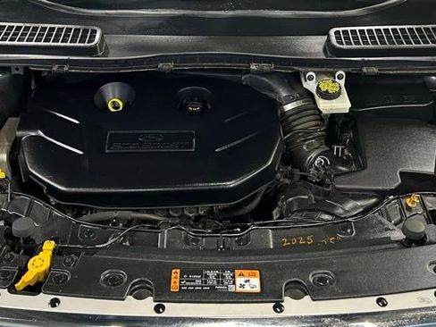 Used 2019 Ford Escape Titanium image 53