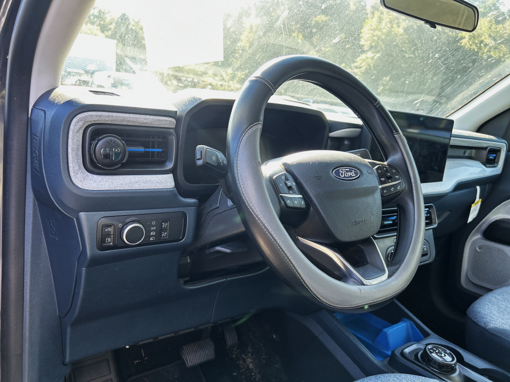 Used 2025 Ford Maverick XLT FWD image 10