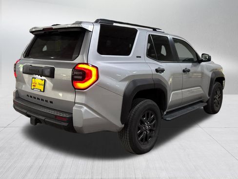 Certified 2025 Toyota 4Runner SR5 AWD/4WD image 6