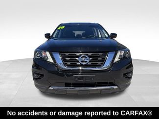 Used 2020 Nissan Pathfinder S video 2
