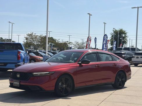 Used 2023 Honda Accord Sport image 8