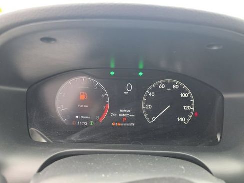 Used 2025 Honda HR-V LX image 9