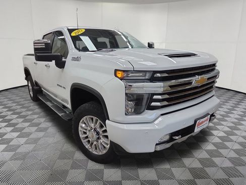 Used 2022 Chevrolet Silverado 2500 High Country AWD/4WD image 3