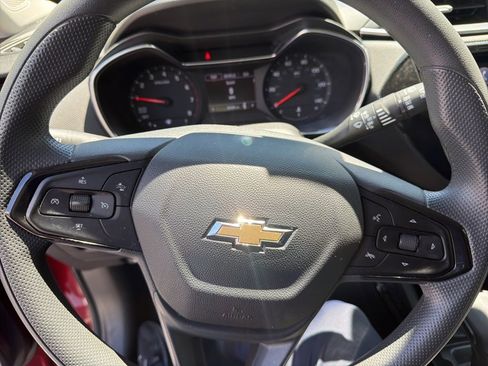Used 2023 Chevrolet TrailBlazer LT w/ Convenience Package image 18