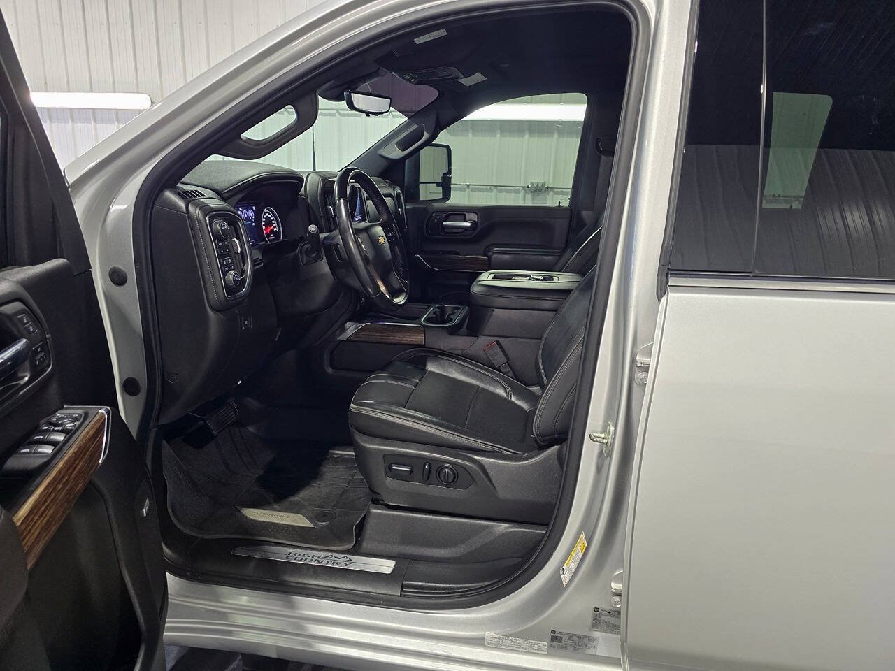 Used 2022 Chevrolet Silverado 2500 High Country AWD/4WD image 7