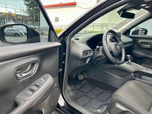 Used 2024 Honda HR-V Sport image 9