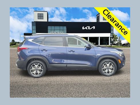 Certified 2023 Kia Seltos EX AWD/4WD image 1
