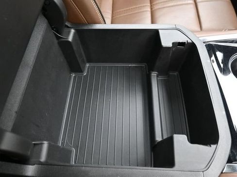 Used 2025 Chevrolet Tahoe High Country AWD/4WD image 44