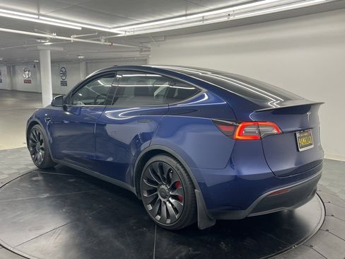 Used 2022 Tesla Model Y Performance image 3
