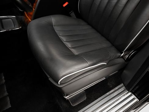 Used 2007 Rolls-Royce Phantom Sedan RWD image 59