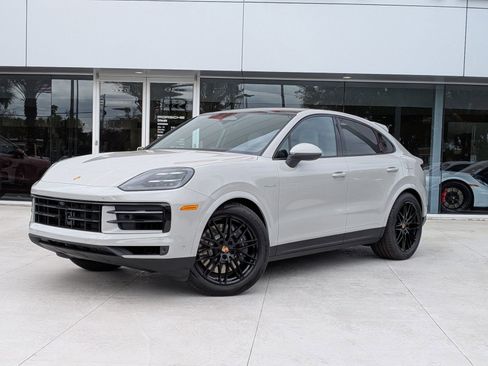 New 2026 Porsche Cayenne E-Hybrid Coupe AWD/4WD image 1