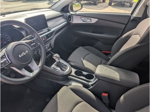 Used 2024 Kia Forte LXS FWD image 13