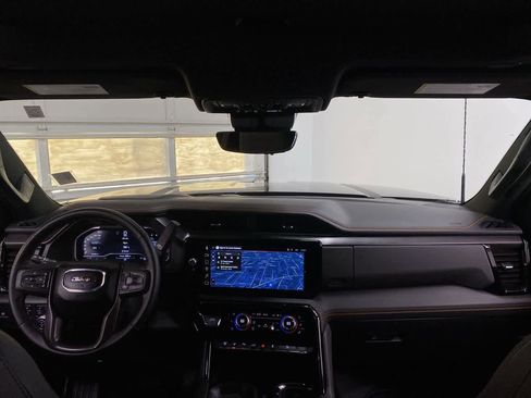 Used 2025 GMC Sierra 3500 AT4 w/ AT4 Premium Plus Package image 12