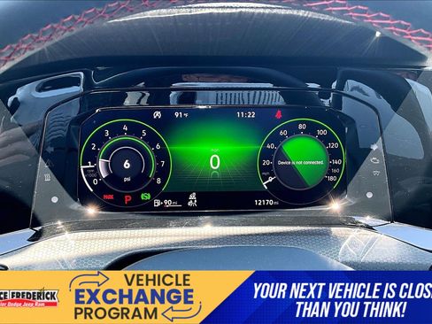 Used 2024 Volkswagen GTI SE FWD image 17