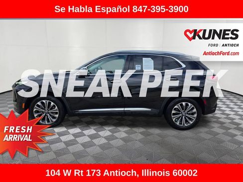 Used 2024 Buick Envision Preferred AWD/4WD image 5