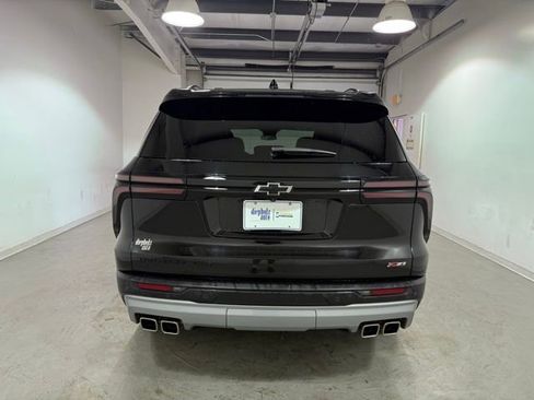 Used 2025 Chevrolet Traverse Z71 w/ Driver Confidence Package image 6