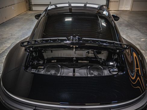 Used 2025 Porsche 911 GTS image 86