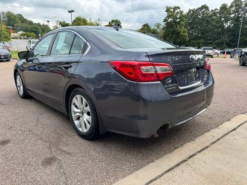 Used 2017 Subaru Legacy 2.5i Premium w/ Moonroof Package AWD/4WD image 5