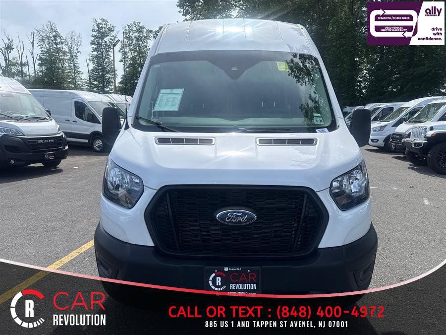 Used 2025 Ford Transit 250 148 High Roof RWD image 2