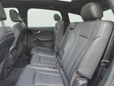 Used 2019 Audi Q7 3.0T Premium Plus w/ Premium Plus Package AWD/4WD image 10