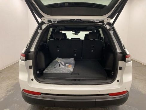 New 2026 Jeep Grand Cherokee Limited image 28