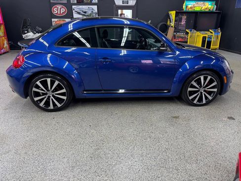 Used 2013 Volkswagen Beetle 2.0T FWD image 6