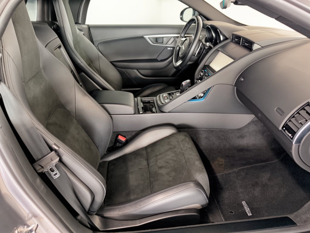 Used 2020 Jaguar F-TYPE Convertible RWD image 30