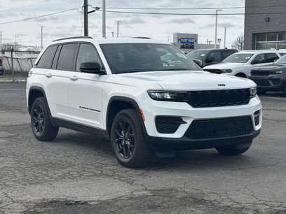 Used 2024 Jeep Grand Cherokee Altitude