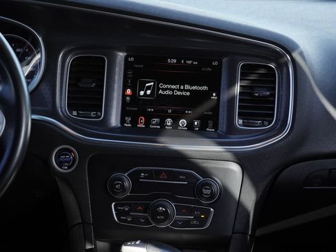 Certified 2016 Dodge Charger SXT RWD image 31