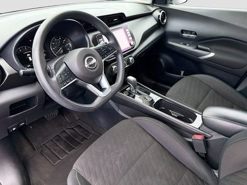 Used 2023 Nissan Kicks SV w/ Interior Electronics Package FWD image 9