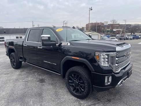 Used 2022 GMC Sierra 2500 Denali w/ Denali Black Diamond Edition image 3